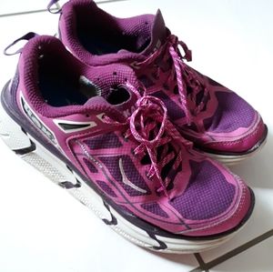 HOKA running sneakers pink purple 7.5